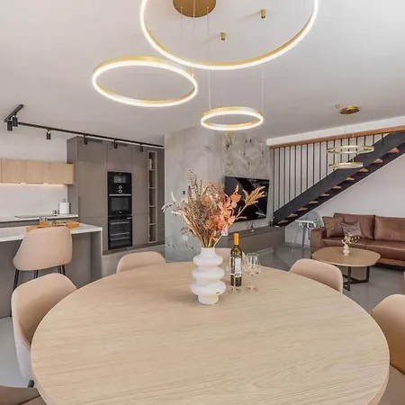 別荘 Brandneue -beheizter Pool Mit Schoenem Meerblick By Interhome
