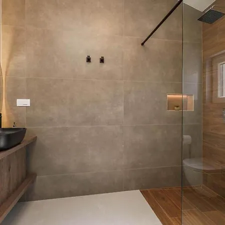 Brandneue -beheizter Pool Mit Schoenem Meerblick By Interhome 別荘 *