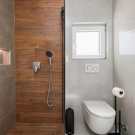 別荘 Brandneue -beheizter Pool Mit Schoenem Meerblick By Interhome *