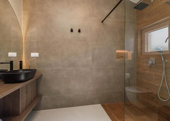 Brandneue -beheizter Pool Mit Schoenem Meerblick By Interhome Casa vacanze *