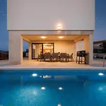 Brandneue -beheizter Pool Mit Schoenem Meerblick By Interhome * 비르브닉