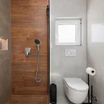 펜션 Brandneue -beheizter Pool Mit Schoenem Meerblick By Interhome *