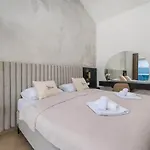 펜션 Brandneue -beheizter Pool Mit Schoenem Meerblick By Interhome